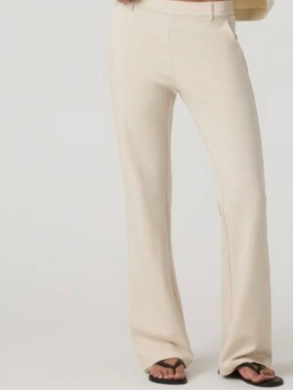 VUORI Maven Slim Bootcut Pants Bone Sz Medium VW4467